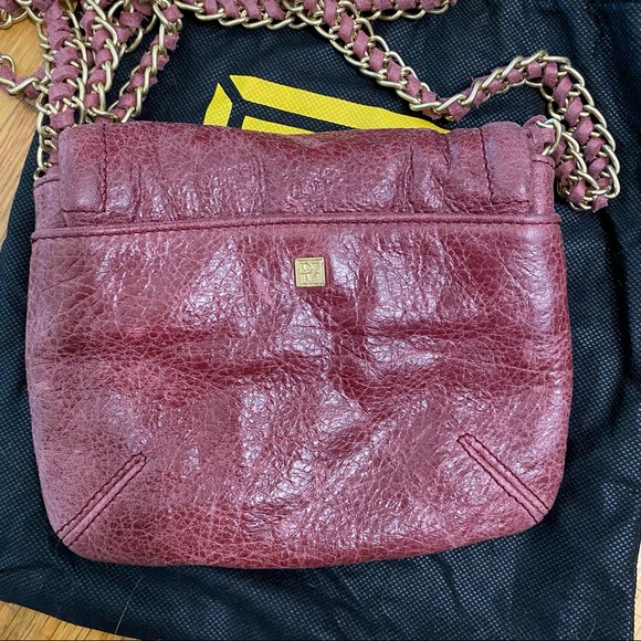 NEW Pour La Victoire crossbody with chain strap - Picture 6 of 7